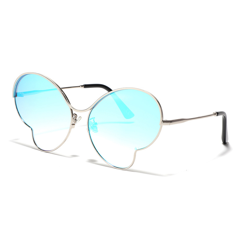 Gafas de sol con montura de mariposa de metal degradado para mujer