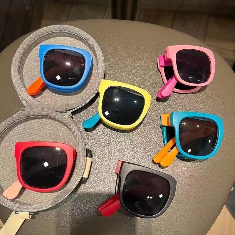 Gafas de sol plegables con protección UV de varios colores para niños