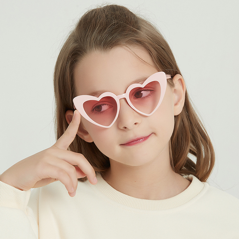 Cómodas gafas de sol para bebé en forma de corazón para niños y niñas